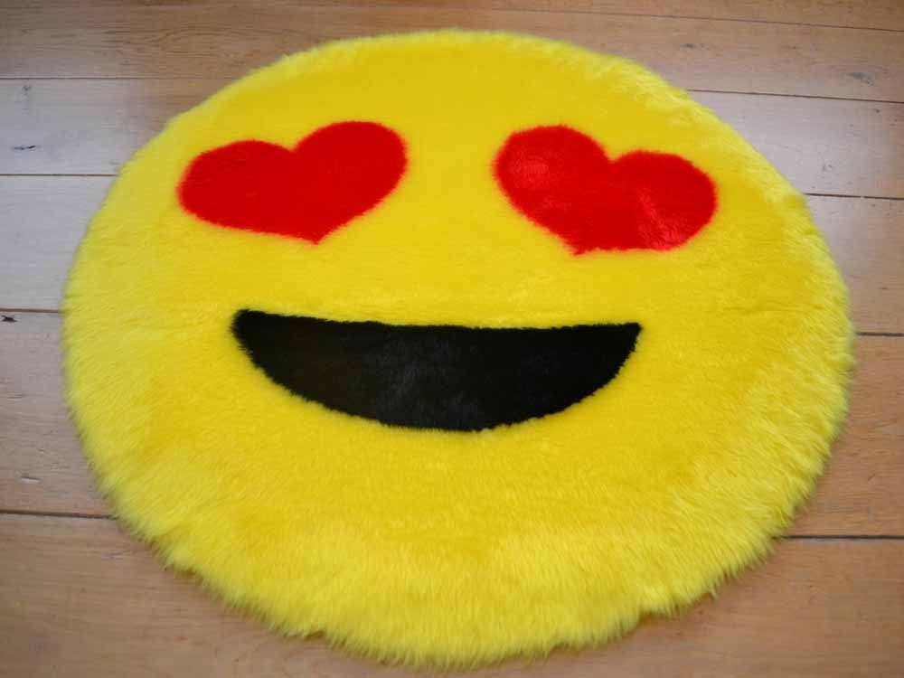 Kids Loveheart Eyes Emoji Rug