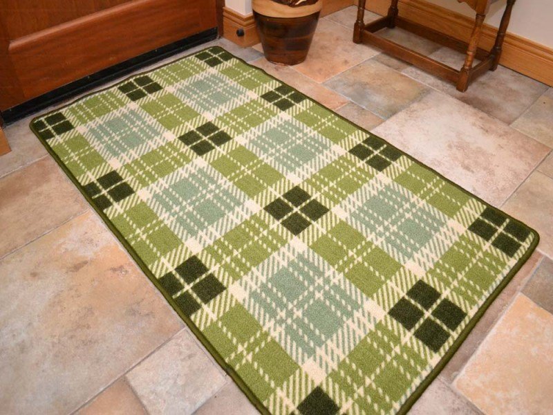 Riviera Green Tartan Non Slip Machine Washable Rug (Kitchen Rugs)